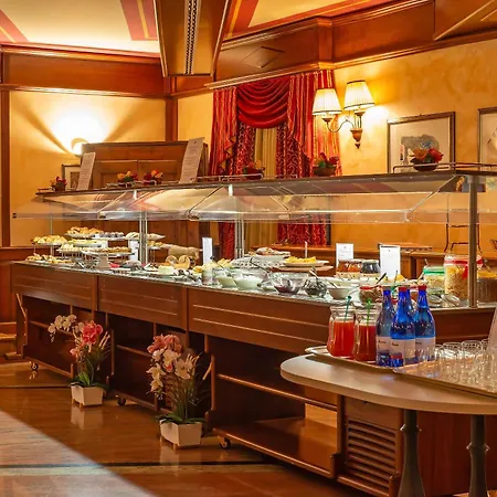 Relais Du Foyer シャティヨン