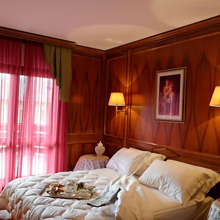 Relais Du Foyer Hotel Châtillon