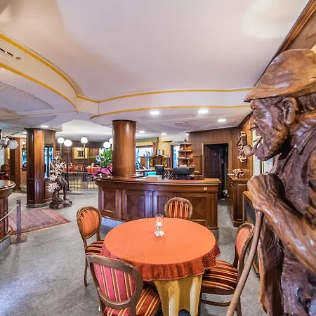 Relais Du Foyer Szálloda 4*