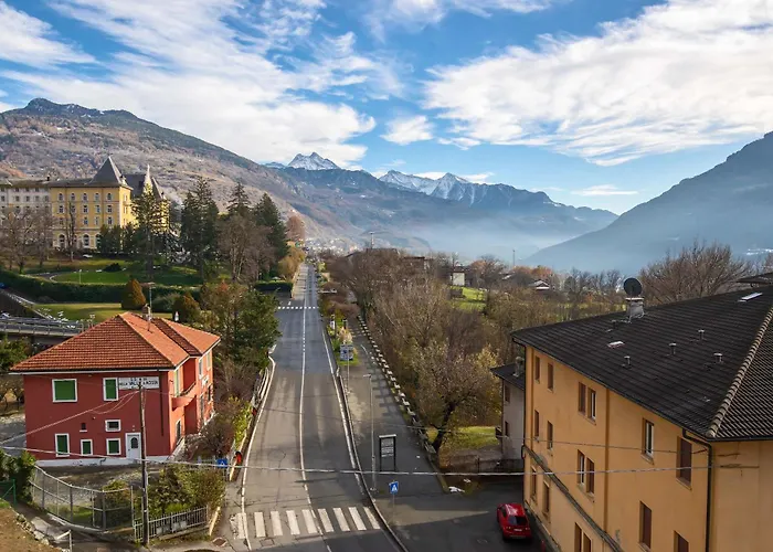 瑞蕾斯度酒店 4* 夏特林