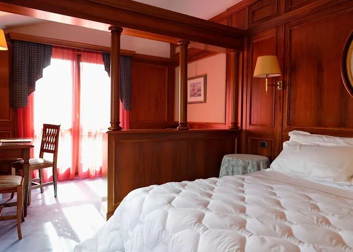 Relais Du Foyer Hotel 4*